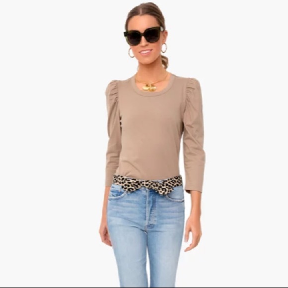 Tan Vesty Long Sleeve Crewneck
POMANDER PLACE - Picture 2 of 10